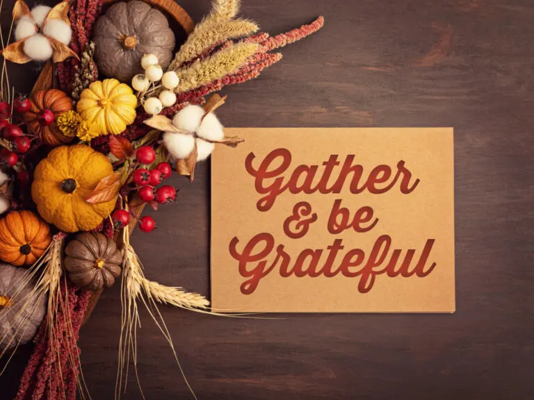 Thanksgiving Dinner Invitation Wording: Examples and Tips
